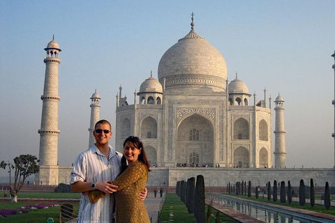 From Delhi: Taj Mahal & Agra Private Day Trip with Transfers From Delhi: Private AC Car, Driver and Guide