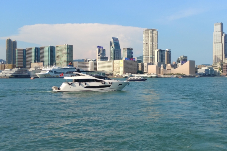 Hong Kong: Private Tour with a Local Guide 8-hour tour