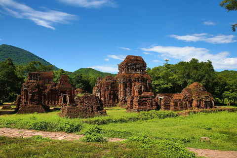 Depuis Da Nang/Hoi An : Visite du sanctuaire de My Son en une demi-journéeVisite de groupe