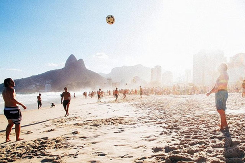 Rio de Janeiro: Sugarloaf Mountain & Beaches Tour