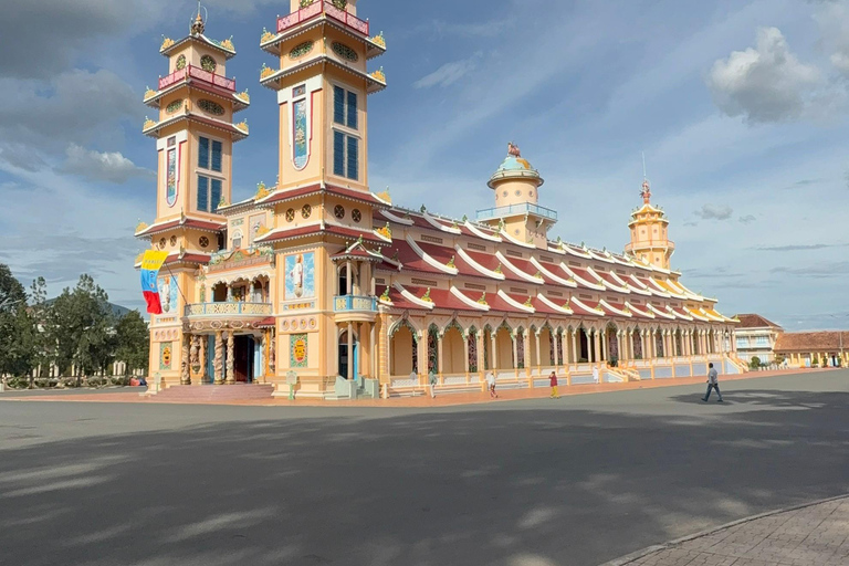 Black Virgin Mountain, Caodai Temple, Buddha Pagoda Tour Private Tour With Buffet