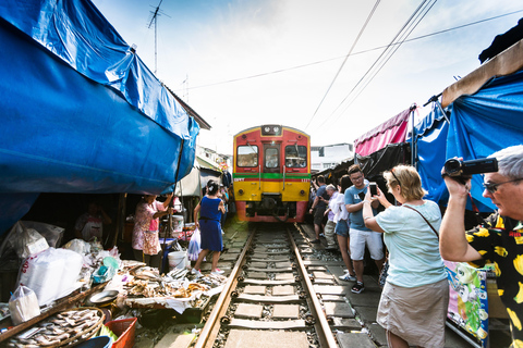 Von BANGKOK aus: Railway Market und Amphawa Floating Market