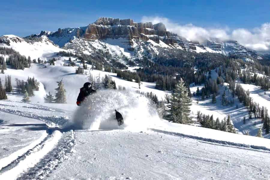 Jackson: Ganztägige Schneemobilvermietung mit Ausrüstung und Anhänger. Foto: GetYourGuide Jackson: Ganztägige Schneemobilvermietung mit Ausrüstung und Anhänger. Foto: GetYourGuide