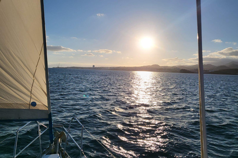 Tour privado en velero al atardecer PDL