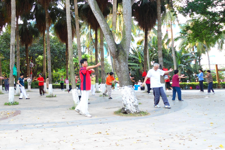 Haikou: People’s Park Tai Chi & Kung Fu Class
