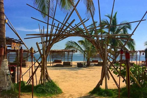 Dia inteiro na Fenix Beach