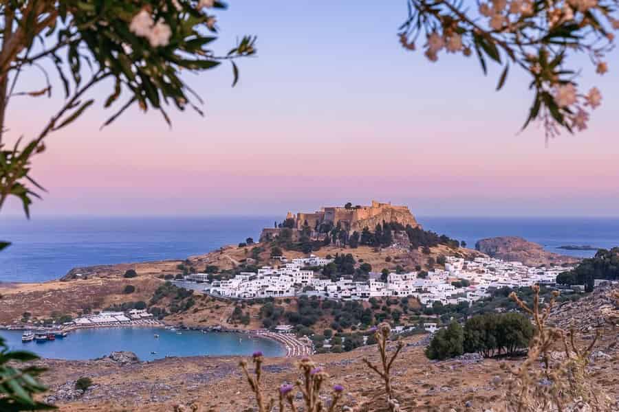 Entspannender Abend in Lindos mit 4 Stunden Freizeit. Foto: GetYourGuide Entspannender Abend in Lindos mit 4 Stunden Freizeit. Foto: GetYourGuide