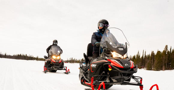 Kiruna: Snowmobile Tour on a 32 km Wilderness Route