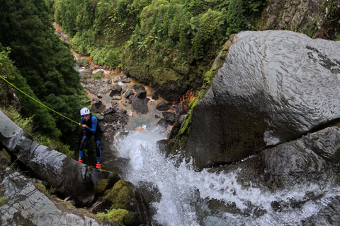 Valle de las Lombadas: Ultra AdventurePark Barranquismo