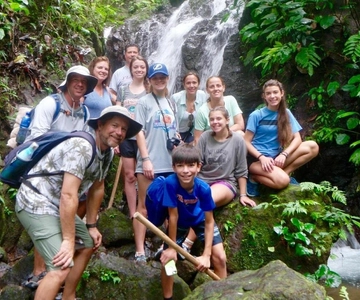 Quepos: Rainmaker Park Guided Tour with Transfers