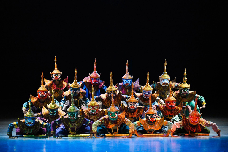 Luang Prabang: pokaz świateł Buddy z odbioremStrefa VIP i autobus wahadłowy do hotelu