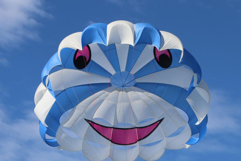 Gold Coast: Parasailing Experience in Surfers Paradise Triple - Parasailing Experience from Surfers Paradise