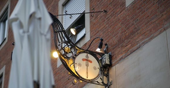 "Rotes Bier" und "Blaue Zipfel". Ein historisch-kulinarischer Spaziergang