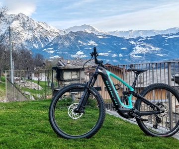 Aosta: Noleggio giornaliero di e-bike full suspension
