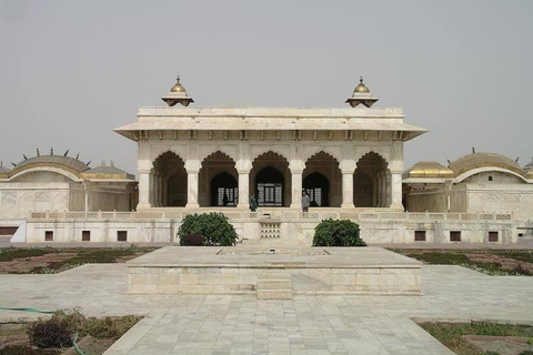 From Bangalore: Taj Mahal, Agra Day-Trip with 5* Hotel Stay From Bangalore: 2day Taj Mahal, Agra Day-Trip with 4*Hotel