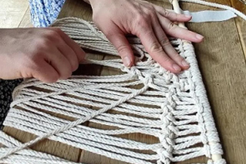 Leipzig: Macrame Wall Hanging Workshop with Custom Design