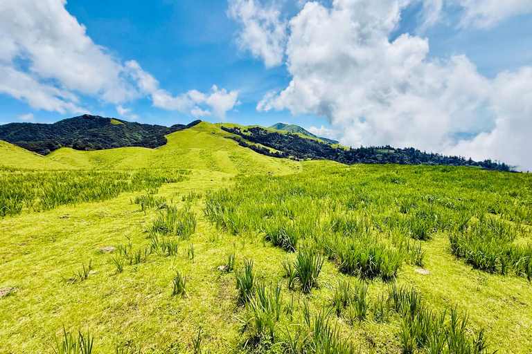 Nepal: Mundhum Trail Trekking in Nepal Ama Dablam Base Camp Trek