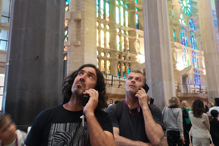 Sagrada Familia & Official Guide Private or Small Group Tour Sagrada Familia Small Groups Tour, Official Guide & Tickets