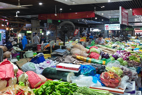 Hangzhou Day Tour: Market, West Lake Cruise & Lingyin Temple