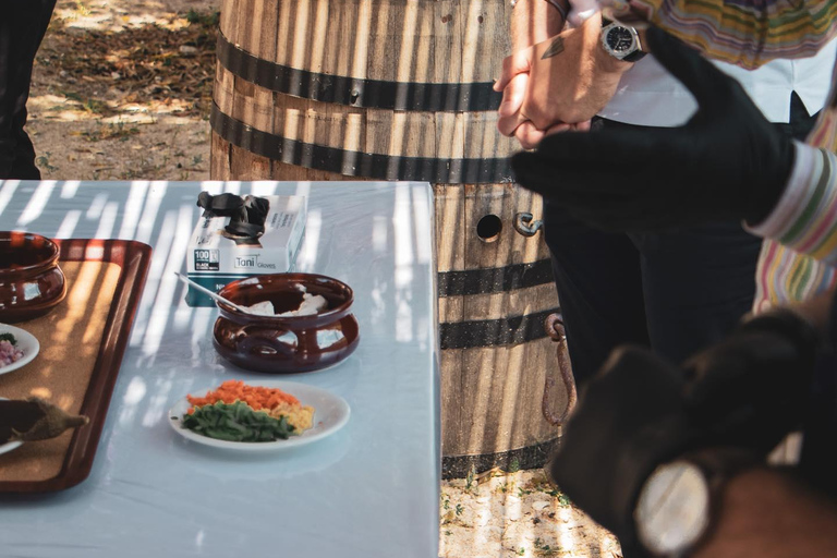 Rodas: Visita a Bodegas y Degustación