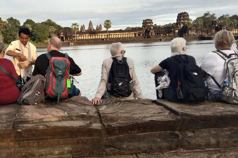 Siem Reap: Angkor Wat – German-speaking tour guide Siem Reap: Full-Day Angkor Wat, Ta Prohm & Angkor Thom Tour by Car