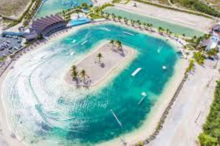 Prywatny: bilet wstępu do parku wodnego Punta CanaPrywatny bilet wstępu do Punta Cana Water Adventure Park