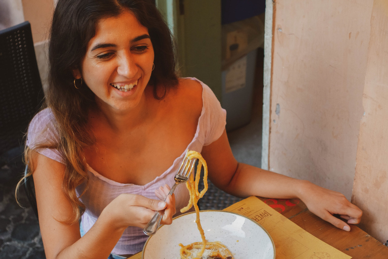 Roma: Tour gastronomico romano di Trastevere guidato a piediTour gastronomico di Trastevere in piccoli gruppi