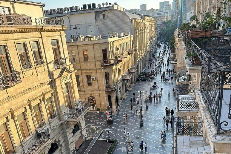 From Delhi: 6-Day Baku Tour with Gabala Day Trip