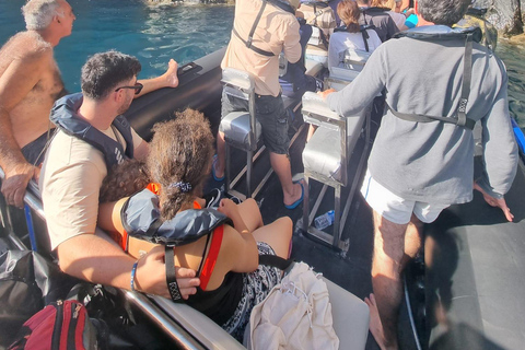 رحلات بالقارب إلى جزيرة كورفو