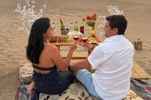 "Luxury Sunset Picnic and Private Dune Buggy Experience in Huacachina"