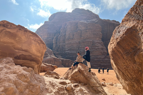 Wadi Rum : Visite privée de quatre heures en jeep avec des bédouins