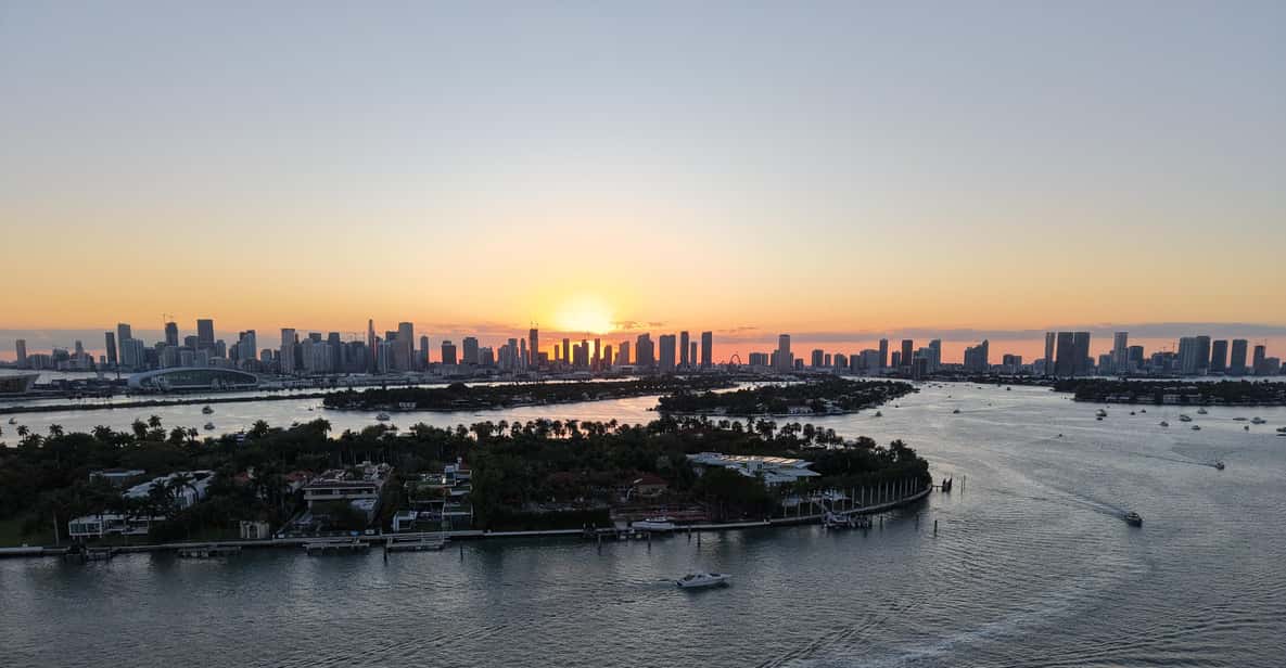 Miami Sunset Boat Tour: Celebrity Mansions & Skyline — a boat tour from Miami, USA