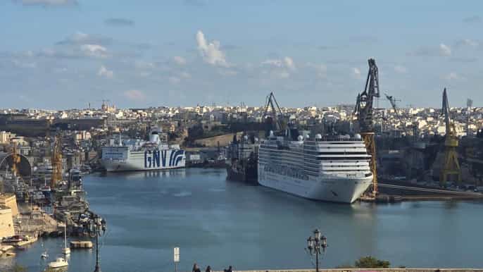 Malta: Mellieha to Valletta Grand Harbour Cruise