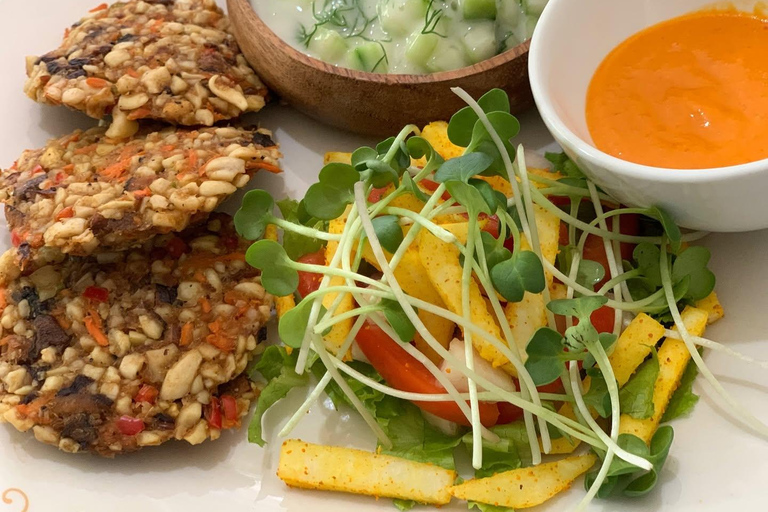 Puerto Princesa: Vegan Experience Cooking Class with YOGA