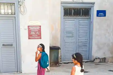 Naxos: Caccia al tesoro per famiglie nella città di Naxos
