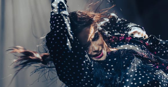 Seville: Flamenco Show Ticket at Tablao Flamenco Las Setas