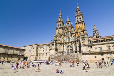 Porto: Santiago de Compostela Tour & Exclusive E-Book