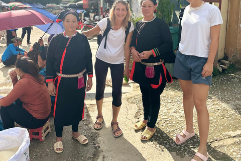 Cao Bang: 2-Day Family Experience With Local Guide 2-Day Family Experience By Car