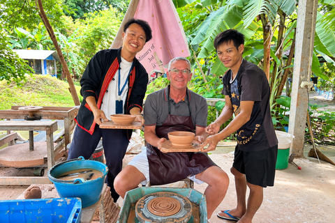 Vientiane: Pottery Workshop, Lao Boxing, & Buddha Park Tour 3 hours: Pottery Workshop only