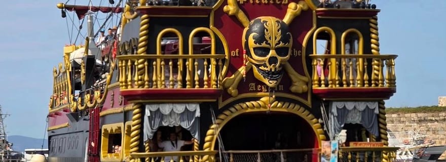 Au départ de Kos : excursion en bateau vers 3 îles avec barbecue et toboggan aquatique