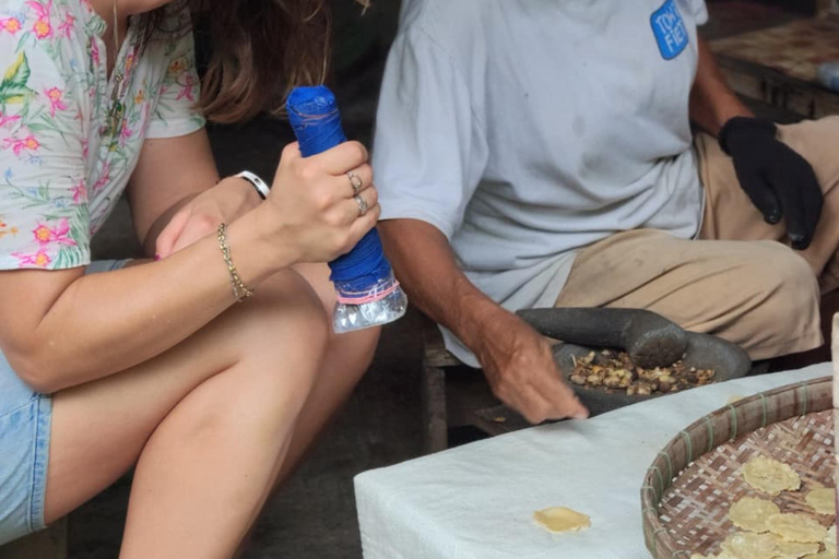 Yogyakarta: Kulon Progo Village Cycling Tour with Snacks