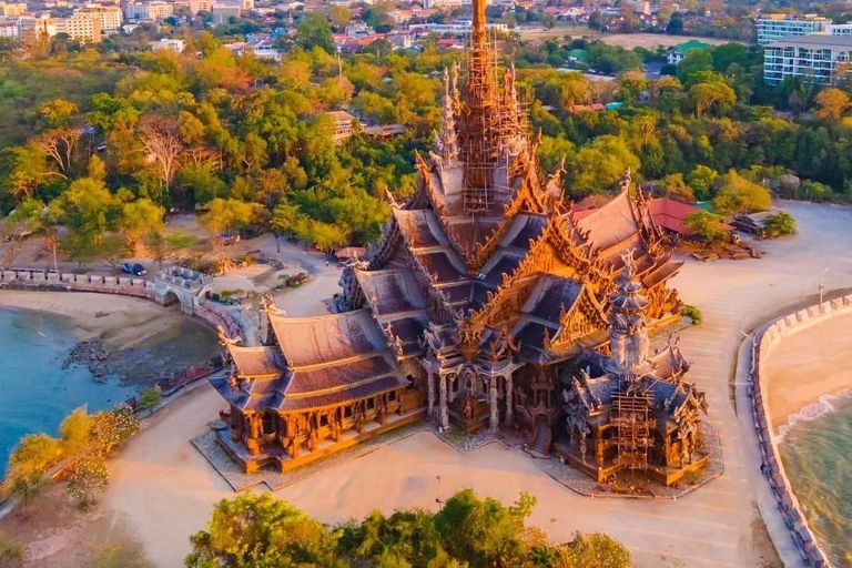 Pattaya: City Tour with Floating Market & Dinner Show