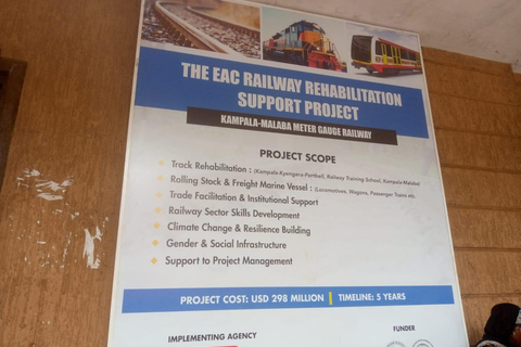 坎帕拉：乘火车前往穆科诺，参观市场Kampala: Train Ride to Mukono with Market Visit