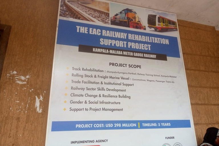 坎帕拉：乘火车前往穆科诺，参观市场Kampala: Train Ride to Mukono with Market Visit