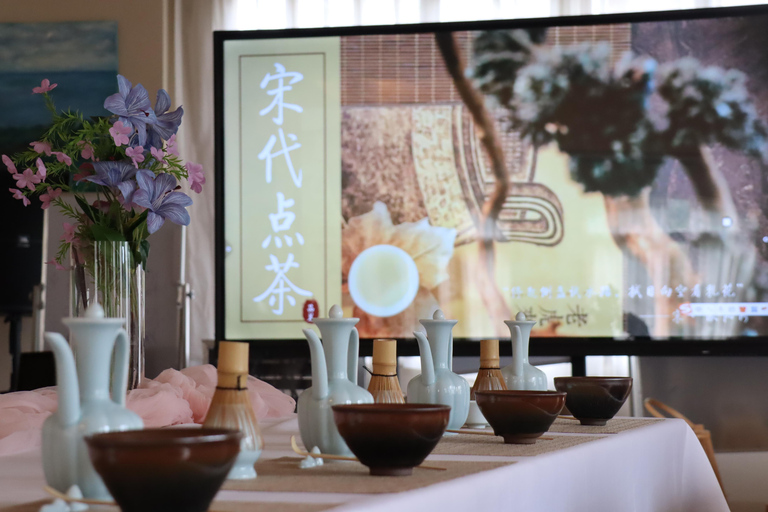 Hangzhou: Song-Style Tea Ceremony with Tea Master