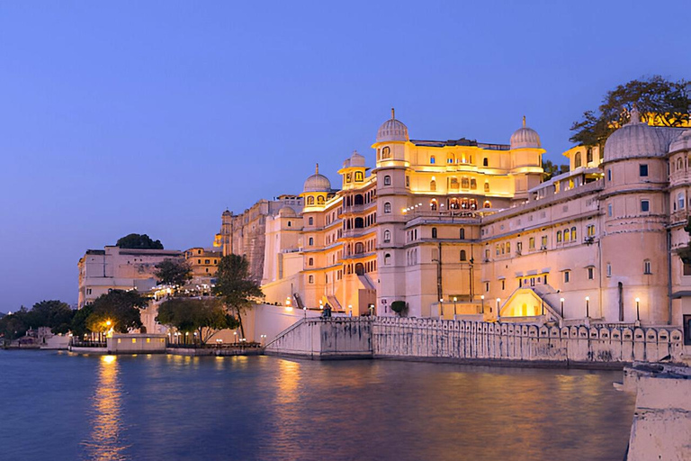 From Delhi: Private 6-Day Tour Agra, Jaipur, Udaipur & Delhi Private AC Car, Guide, 1 Flight (Udaipur drop-off, No Hotel)