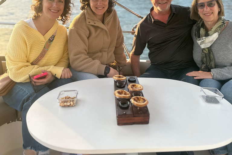 Porto: Luxury 7 Bridges Cruise, Port Wine Tasting & Sunset Shared Sunset Cruise with Welcome Drink