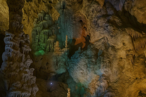 Alicante: Canelobre Caves and Busot - Car Transfer