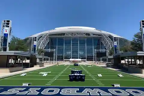 Dallas: Cowboys AT&T Stadium Tour with Transportation