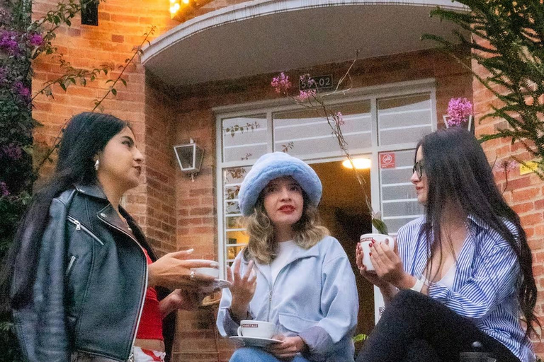 Bogotá: Chapinero Alto Walk with Coffee &amp; Local Market